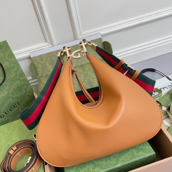 Gucci Attache Small Shoulder Bag in Orange Leather