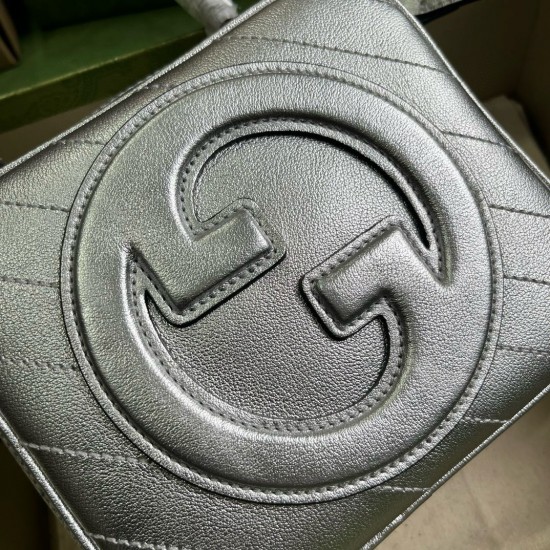 Gucci Blondie Mini Top Handle Bag in Silver Metallic Leather