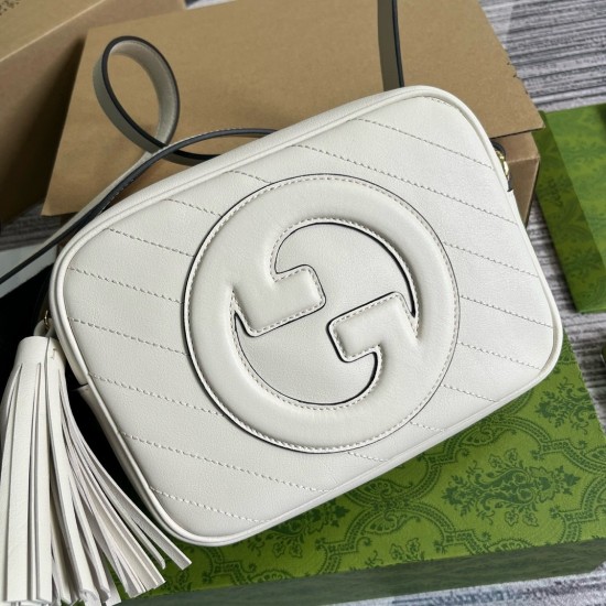 Gucci Blondie Small Camera Bag in White Calf Leather