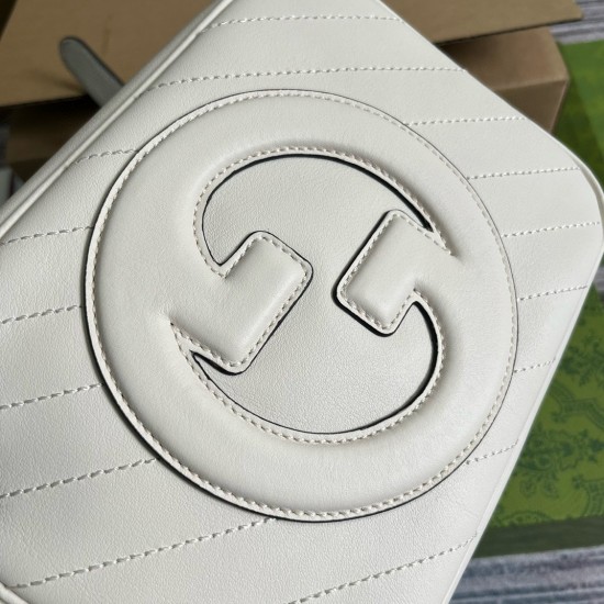 Gucci Blondie Small Camera Bag in White Calf Leather