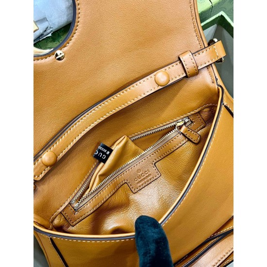 Gucci Blondie Small Shoulder Bag in Brown Calf Leather