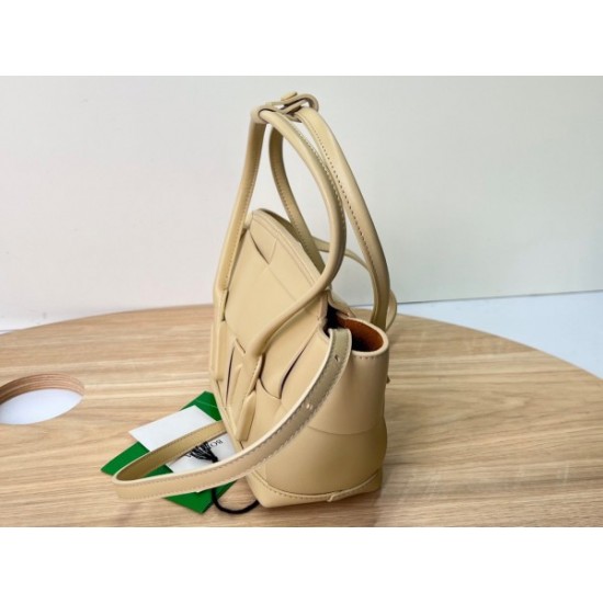 Bottega Veneta Mini Arco Bag In Beige Intrecciato Calfskin