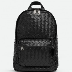 Bottega Veneta Small Backpack In Black Intrecciato Calfskin