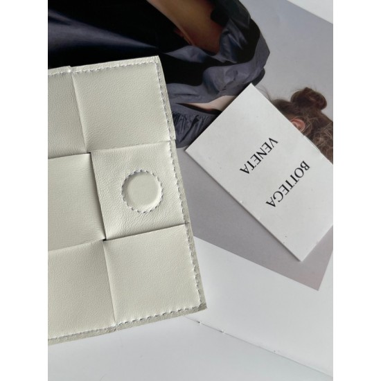 Bottega Veneta Candy Cassette Bag In White Lambskin