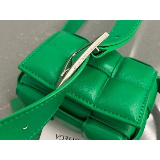 Bottega Veneta Candy Padded Cassette Bag In Parakeet Lambskin