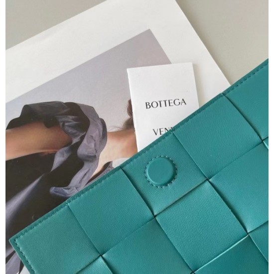 Bottega Veneta Cassett Bag In Blaster Intrecciato Lambskin