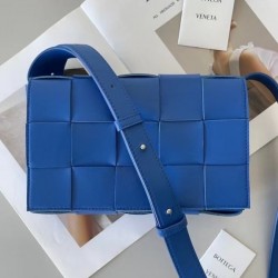 Bottega Veneta Cassett Bag In Blue Intrecciato Lambskin