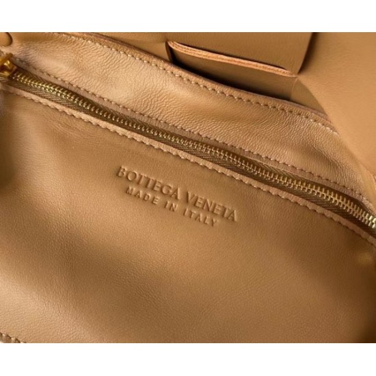 Bottega Veneta Cassett Bag In Caramel Intrecciato Lambskin