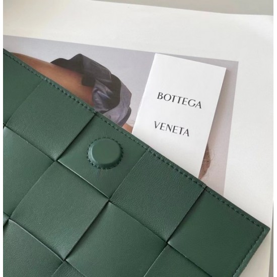 Bottega Veneta Cassett Bag In Raintree Intrecciato Lambskin