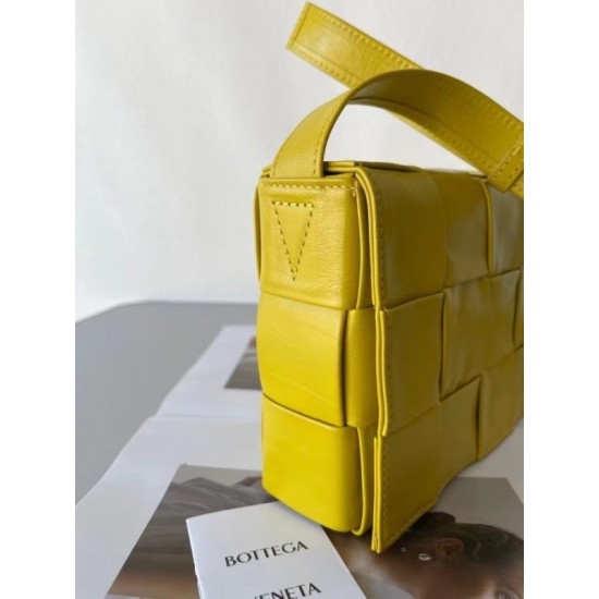 Bottega Veneta Cassett Bag In Yellow Wrinkled Calfskin