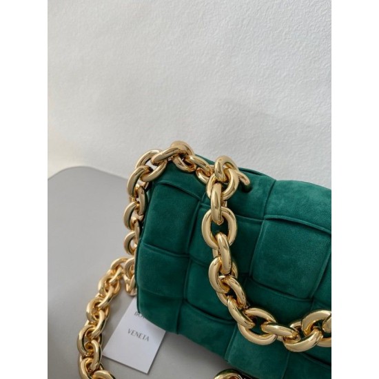 Bottega Veneta Chain Cassette Bag In Emerald Green Suede