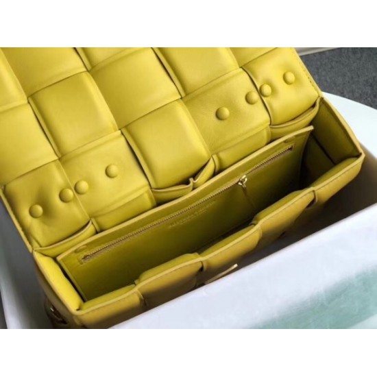 Bottega Veneta Chain Cassette Bag In Yellow Calfskin