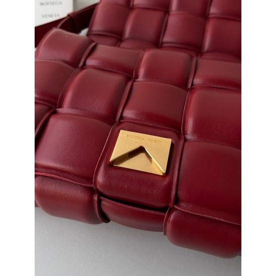 Bottega Veneta Padded Cassette Bag In Dard Red Lambskin