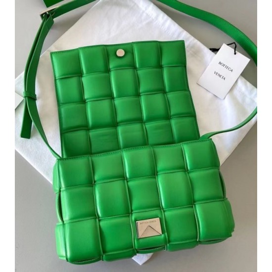 Bottega Veneta Padded Cassette Bag In Green Lambskin