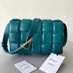 Bottega Veneta Padded Cassette Bag In Mallard Lambskin