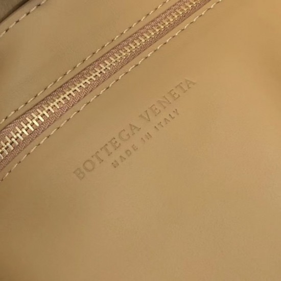 Bottega Veneta Padded Cassette Bag In Tapioca Calfskin