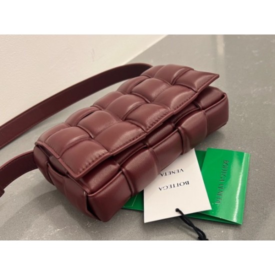 Bottega Veneta Small Padded Cassette Bag In Barolo Lambskin