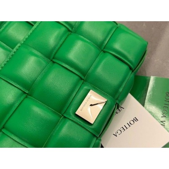 Bottega Veneta Small Padded Cassette Bag In Parakeet Lambskin