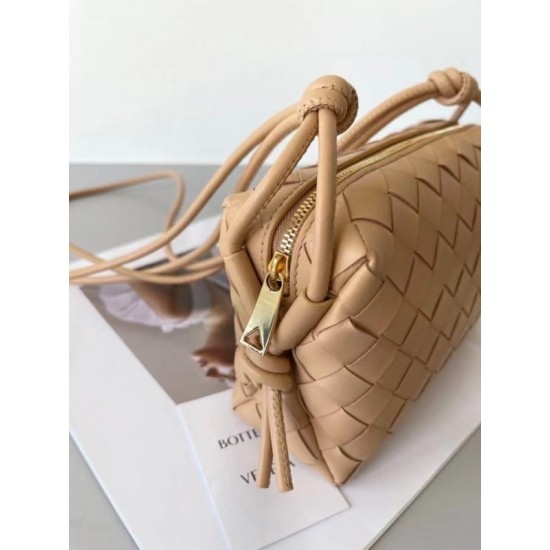 Bottega Veneta Mini Loop Bag In Beige Intrecciato Lambskin