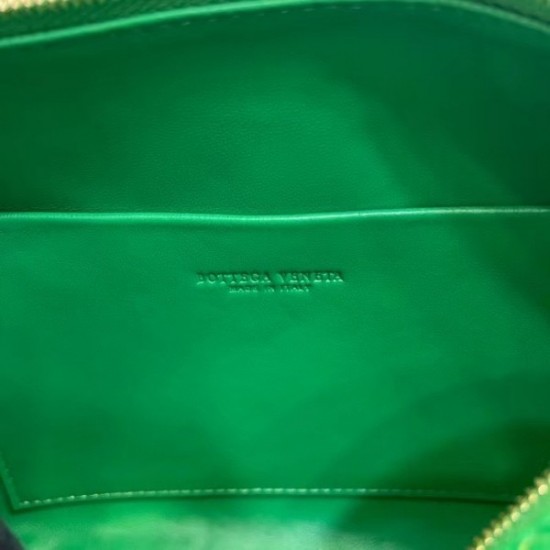 Bottega Veneta Mini Loop Bag In Green Intrecciato Lambskin