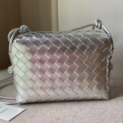 Bottega Veneta Small Loop Bag In Silver Intrecciato Lambskin