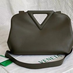 Bottega Veneta Medium Point Top Handle Bag In Camping Leather