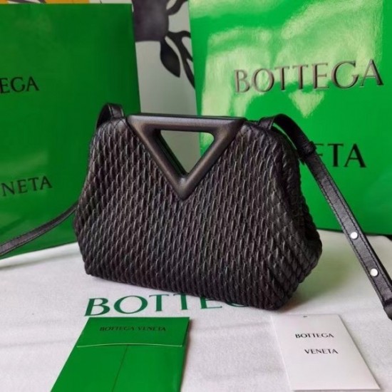 Bottega Veneta Small Point Bag In Black Quilted Leather