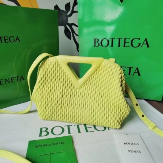 Bottega Veneta Small Point Bag In Seagrass Quilted Leather