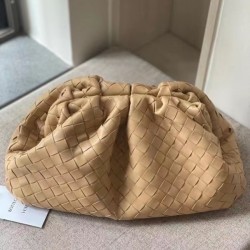 Bottega Veneta Large Pouch Clutch In Beige Intrecciato Lambskin