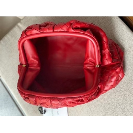 Bottega Veneta Large Pouch Clutch In Red Intrecciato Lambskin