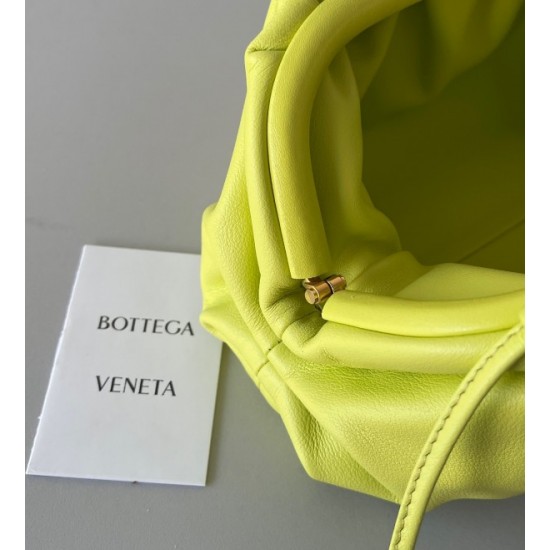 Bottega Veneta Mini Pouch Bag In Kiwi Calfskin