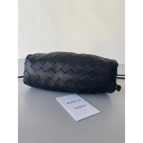 Bottega Veneta Mini Pouch In Black Intrecciato Lambskin