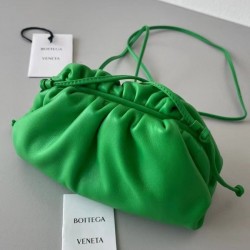 Bottega Veneta Mini Pouch In Green Calfskin