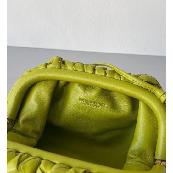 Bottega Veneta Mini Pouch In Kiwi Intrecciato Lambskin