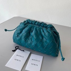 Bottega Veneta Mini Pouch In Mallard Intrecciato Lambskin