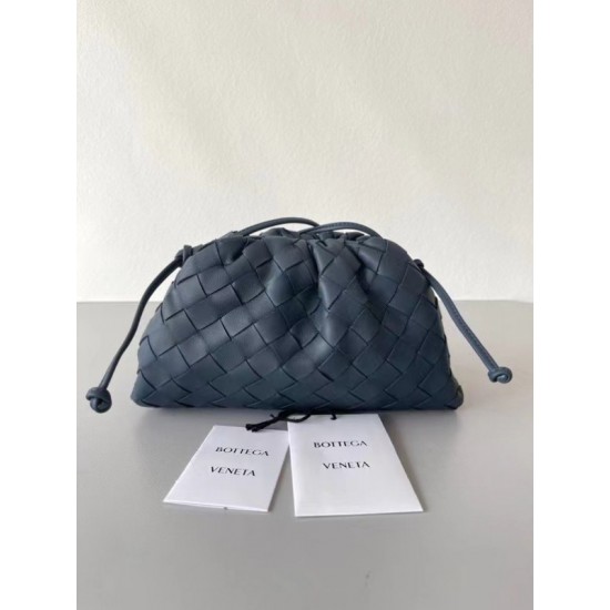 Bottega Veneta Mini Pouch In Thunder Intrecciato Lambskin