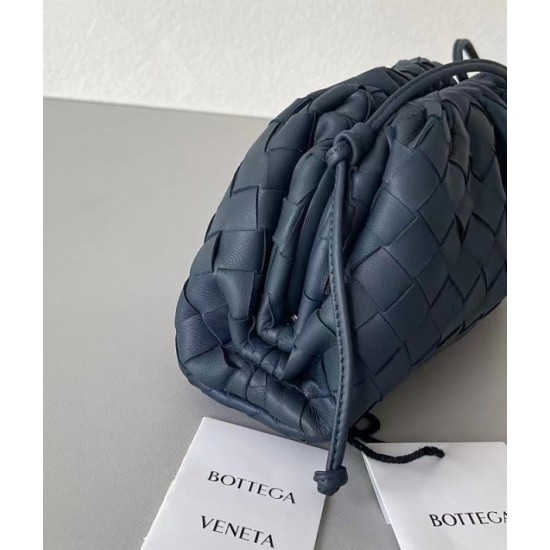 Bottega Veneta Mini Pouch In Thunder Intrecciato Lambskin