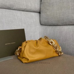 Bottega Veneta The Chain Pouch In Ocra Calfskin