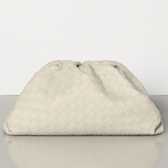 Bottega Veneta The Pouch Clutch In Plaster Intrecciato Leather