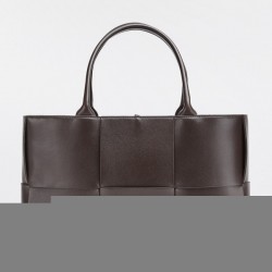 Bottega Veneta Arco Medium Tote In Fondant Intrecciato Lambskin