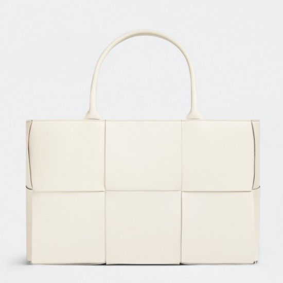 Bottega Veneta Arco Medium Tote In White Intrecciato Lambskin