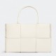 Bottega Veneta Arco Medium Tote In White Intrecciato Lambskin