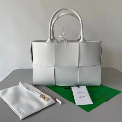 Bottega Veneta Arco Small Tote In White Grained Leather