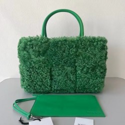 Bottega Veneta Arco Tote In Green Intrecciato Shearling