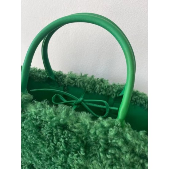 Bottega Veneta Arco Tote In Green Intrecciato Shearling