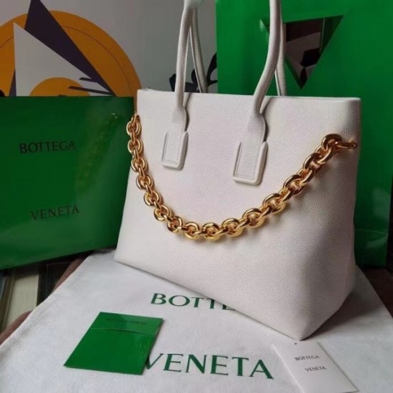 Bottega Veneta Chain Tote Bag In White Grained Leather