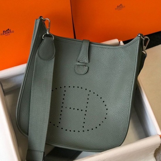 Hermes Evelyne III 29 Bag In Vert Amande Clemence Leather