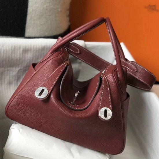 Hermes Lindy 26cm Bag In Bordeaux Clemence Leather