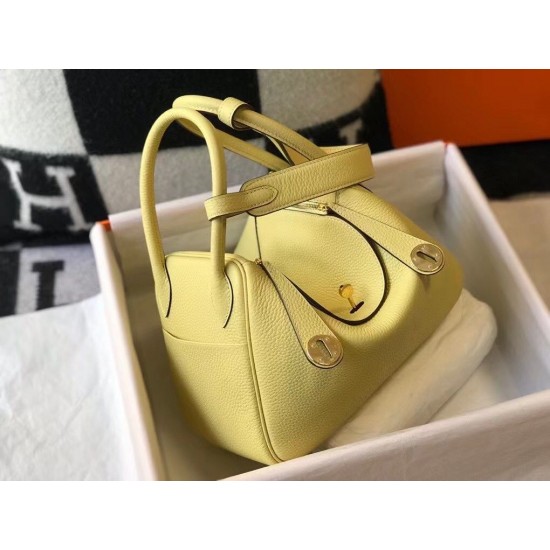 Hermes Lindy 26cm Bag In Beton Jaune Poussin Clemence Leather