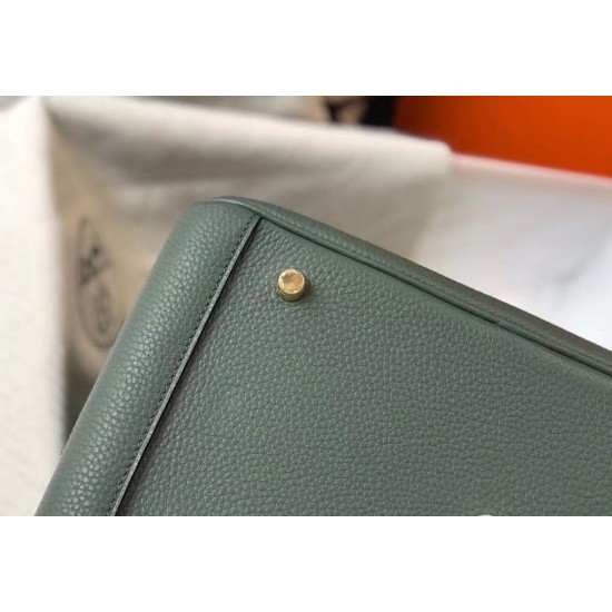 Hermes Lindy 26cm Bag In Vert Amande Clemence Leather